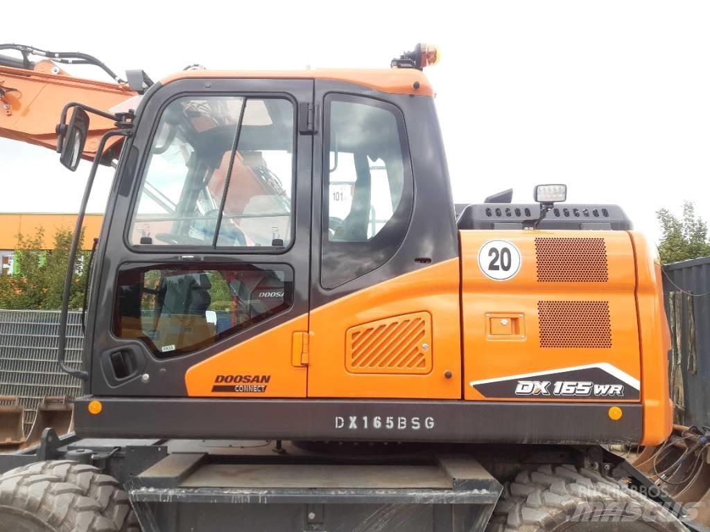 Doosan DX165 WR-7 Ratasekskavaatorid