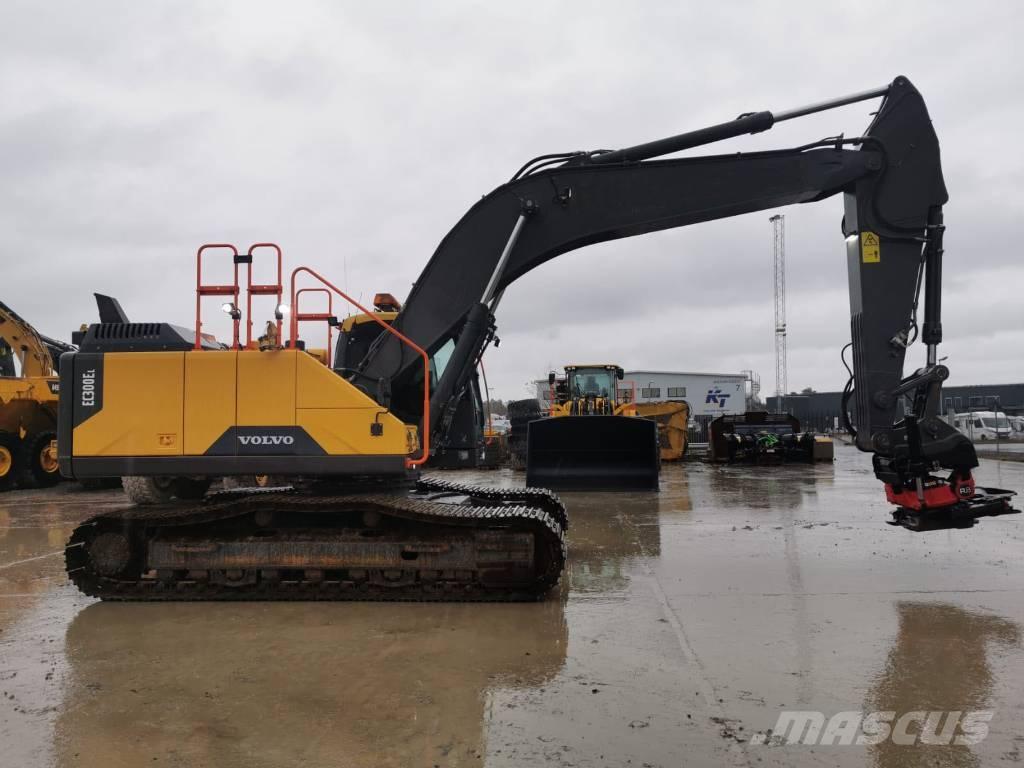 Volvo EC 300 EL Roomikekskavaatorid