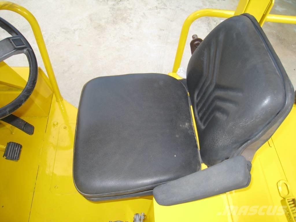 Sakai TZ 701 Pneumorehvidega rullid