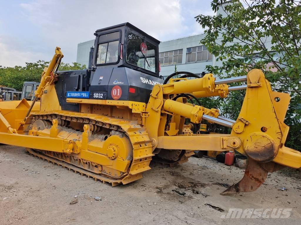 Shantui SD 32 Buldooserid