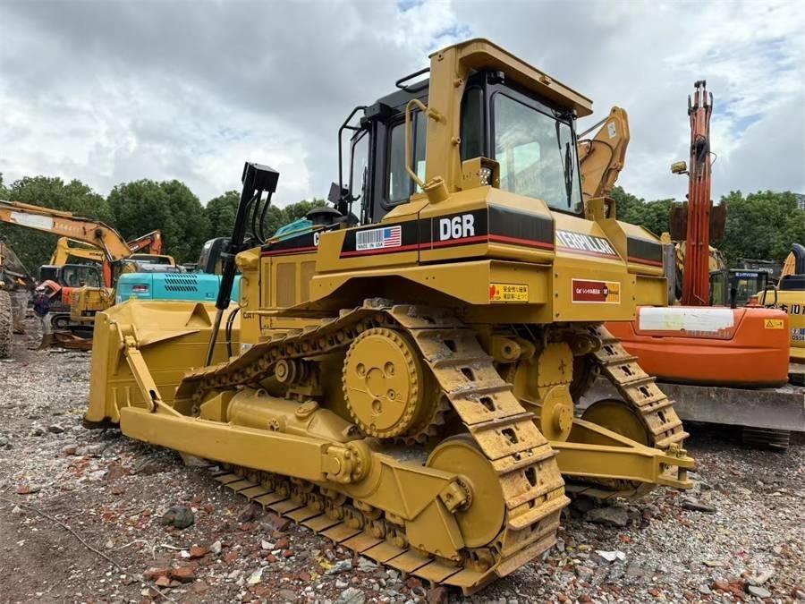 CAT D 6 R Buldooserid
