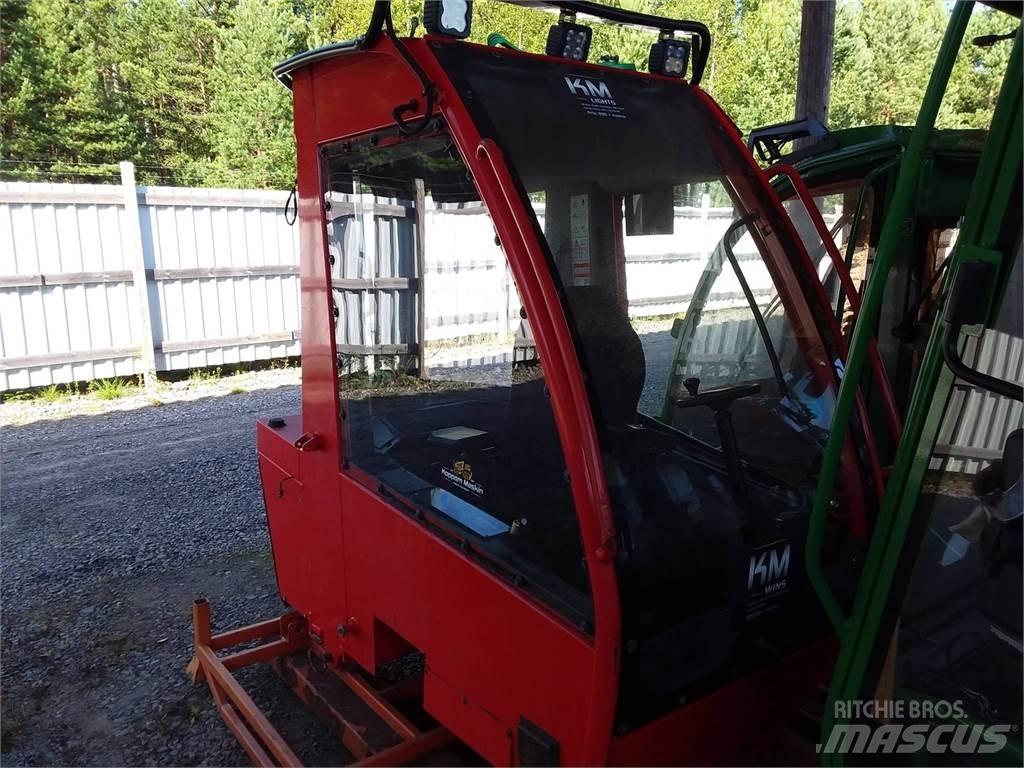 Komatsu 951 Kabiinid