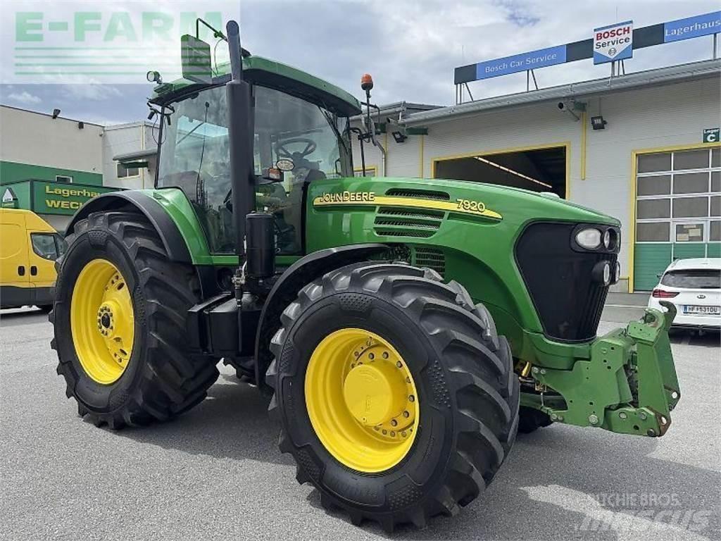 John Deere 7920 Traktorid