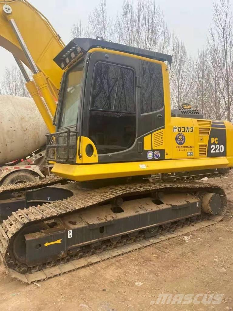 Komatsu pc220-8 Roomikekskavaatorid
