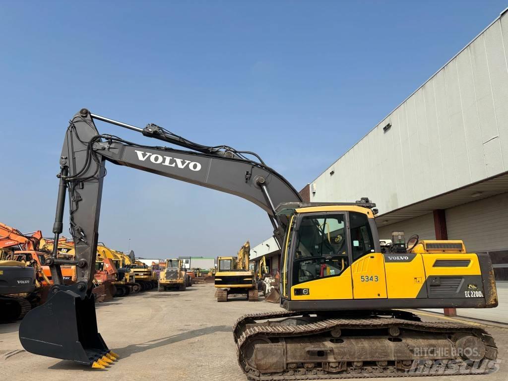 Volvo EC 220 DL Roomikekskavaatorid