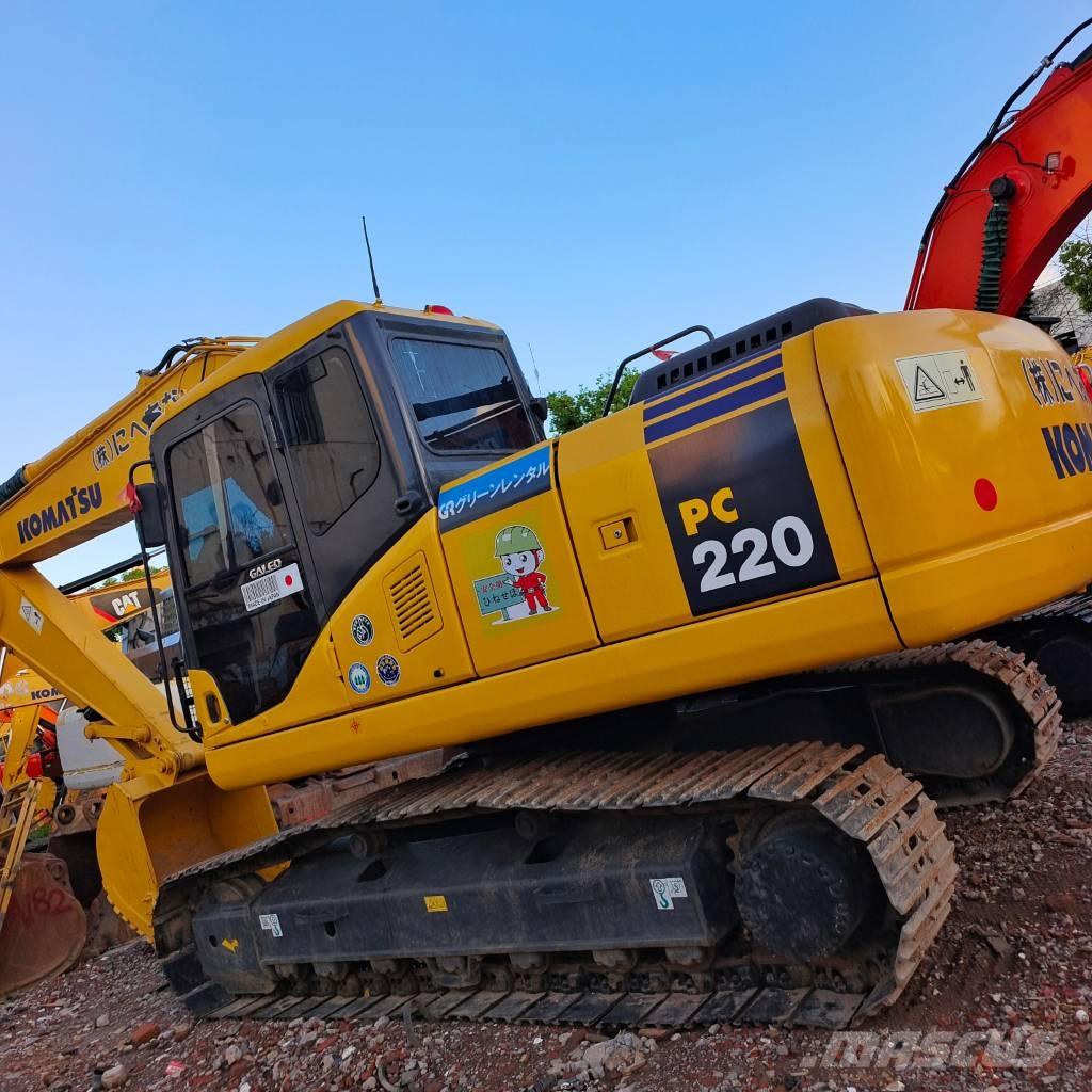 Komatsu PC 220LC Roomikekskavaatorid
