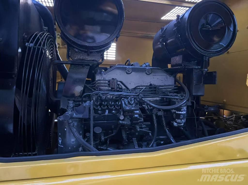 Komatsu WA320-3 Rataslaadurid