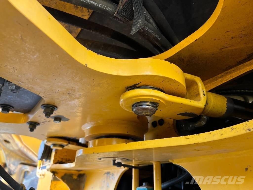 Volvo L90F Rataslaadurid