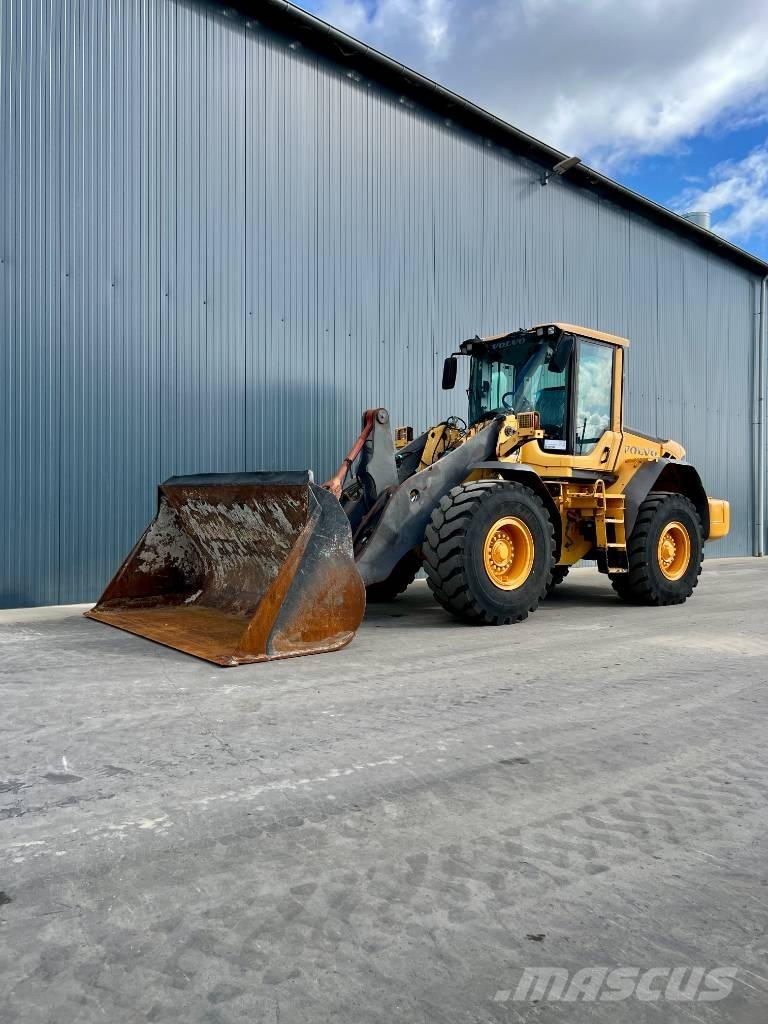 Volvo L90F Rataslaadurid