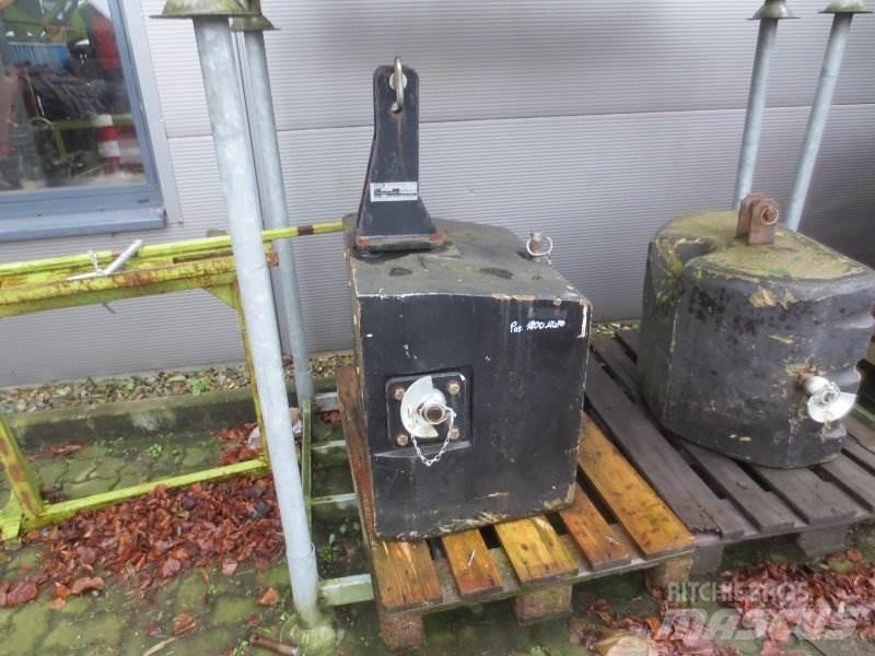 Saphir 1800kg MUFO Muud traktoritarvikud