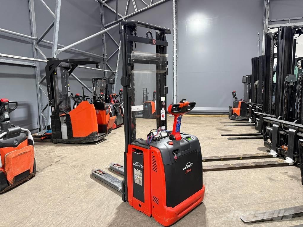 Linde D 14 Platvormiga virnastajad