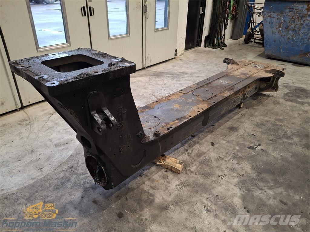 Komatsu 845 Muud osad