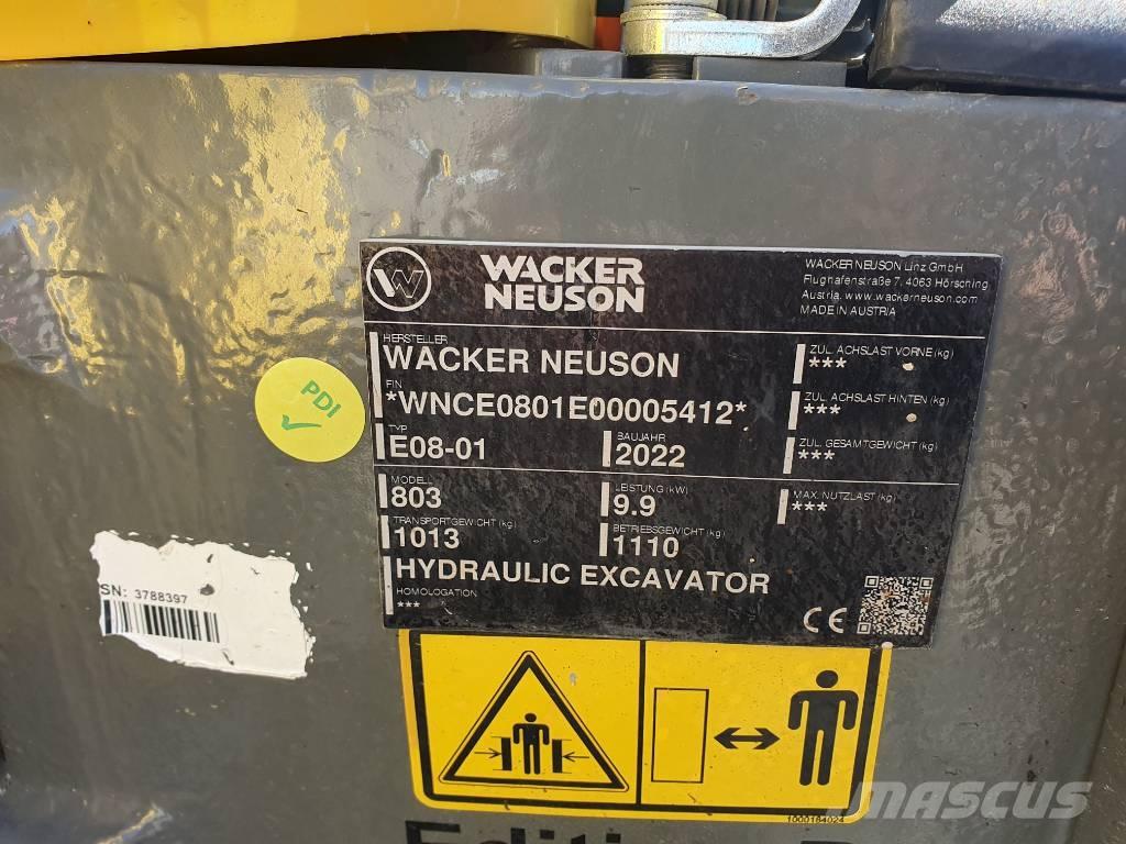 Wacker Neuson 803 Roomikekskavaatorid