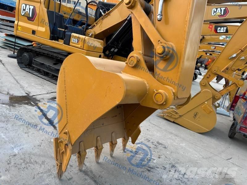 CAT 320 D Roomikekskavaatorid