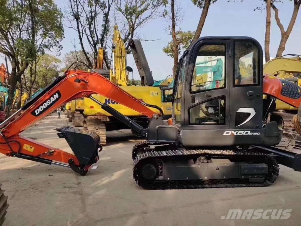 Doosan DX 60-9C Roomikekskavaatorid