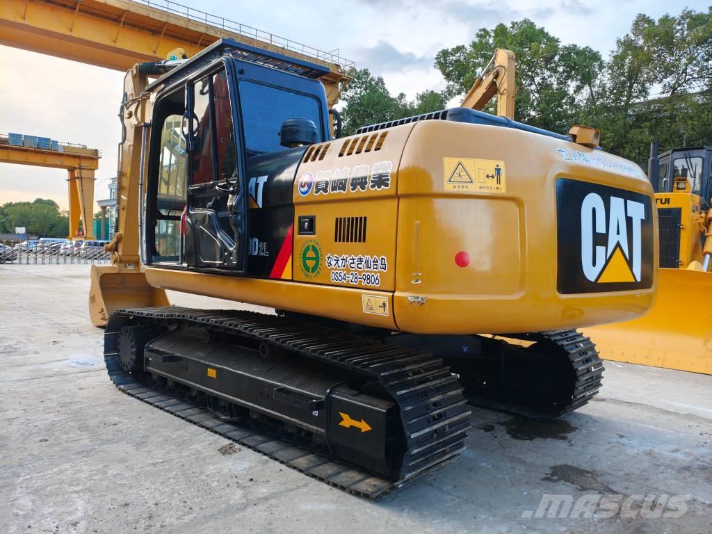 CAT 320 D2 Roomikekskavaatorid