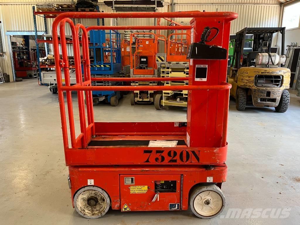 Snorkel TM 12 Vertikaalsed mast tõstukid
