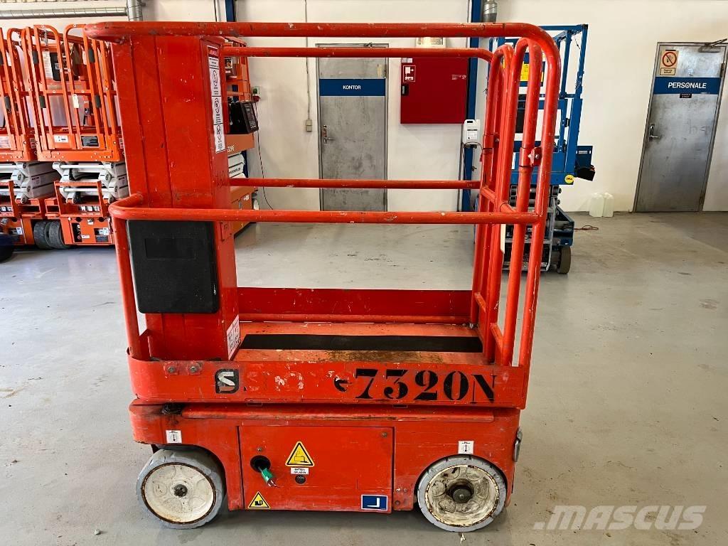 Snorkel TM 12 Vertikaalsed mast tõstukid