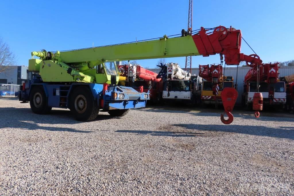Tadano TR 250 E Raske maastiku tõstukid