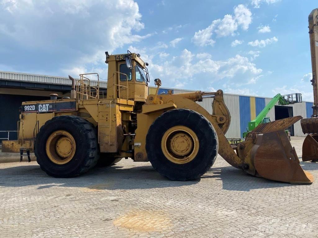 CAT 992 D NVT Rataslaadurid