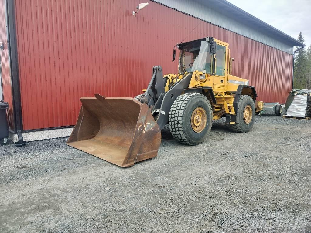 Volvo L90C Rataslaadurid