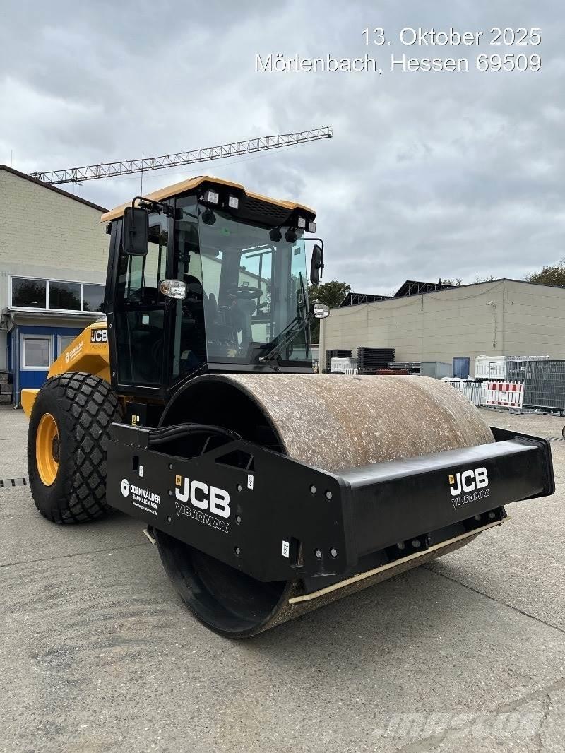 JCB VM118D Pinnaserullid
