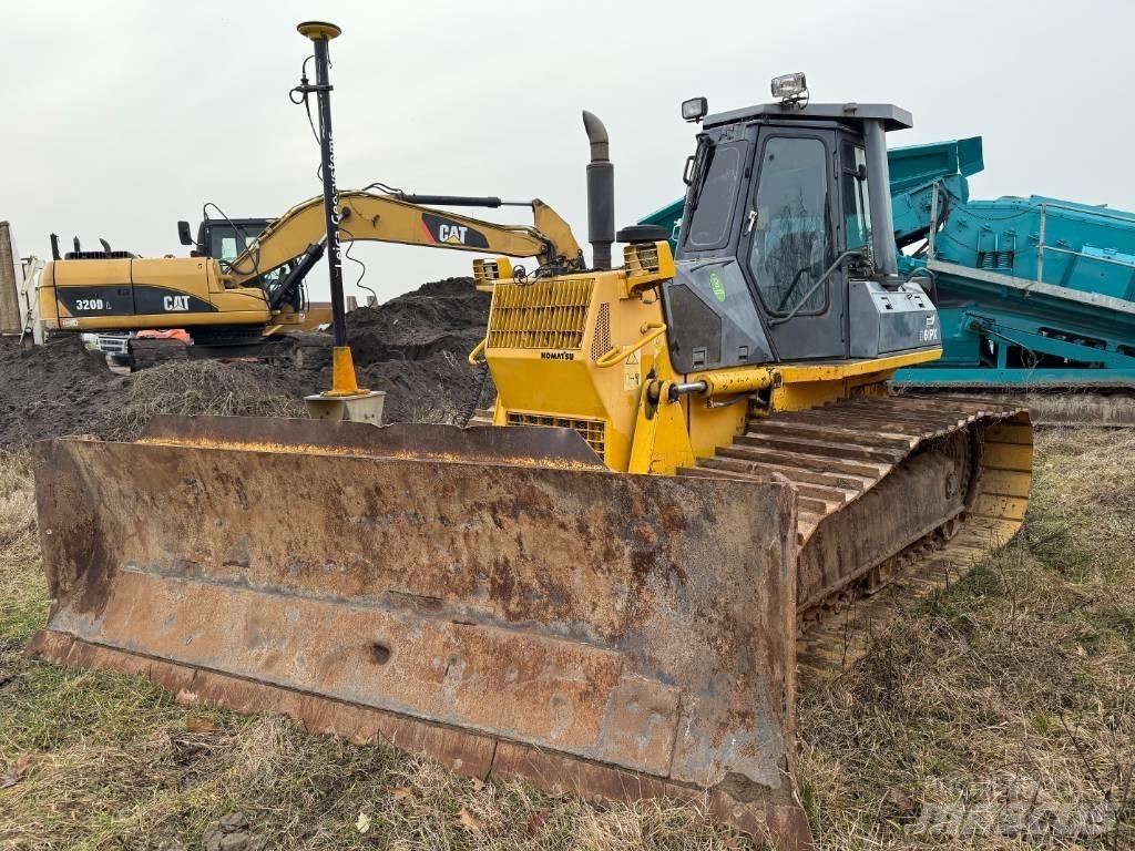 Komatsu D 61 PX-12 Buldooserid