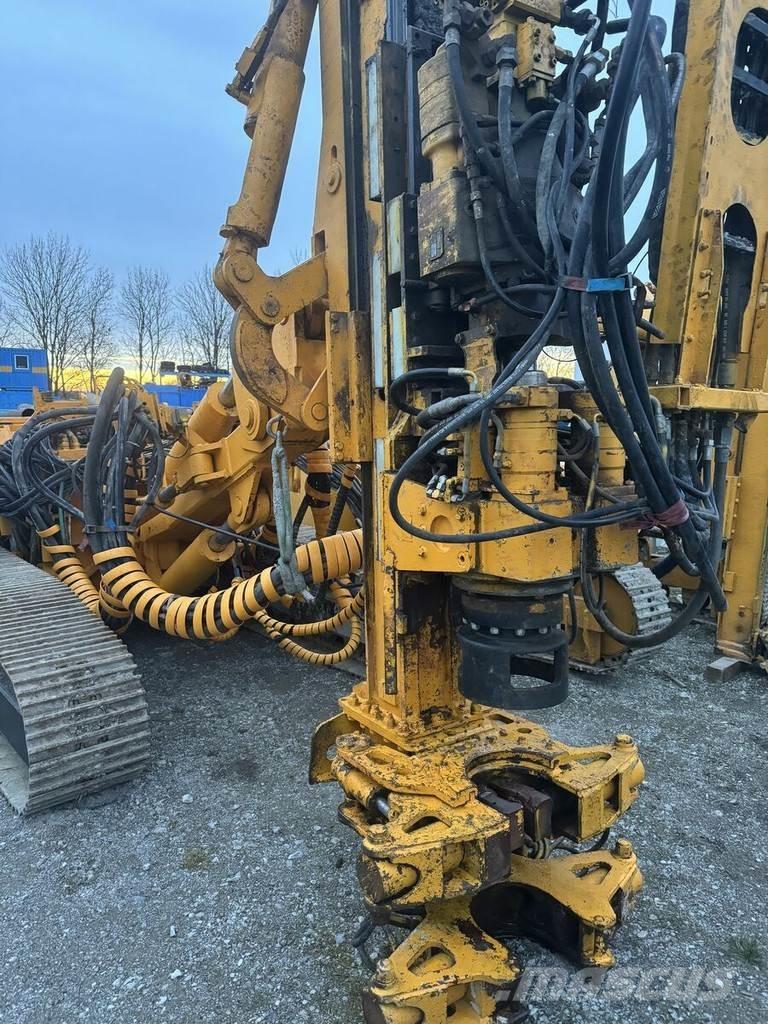Klemm KR 806-3D Raskepuurid