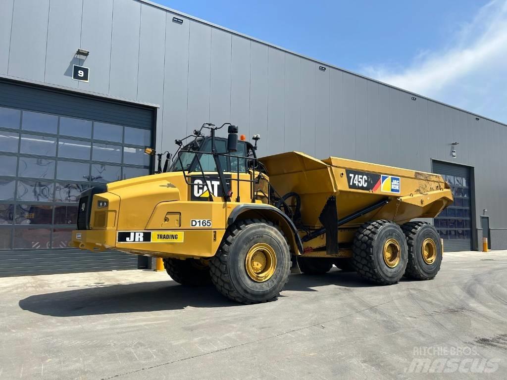 CAT 745 C Liigendraamiga pinnaseveokid
