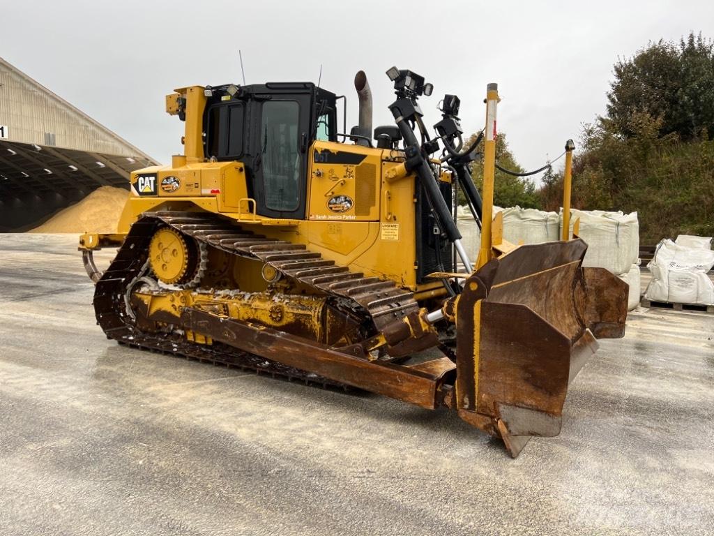 CAT D 6 T LGP Buldooserid
