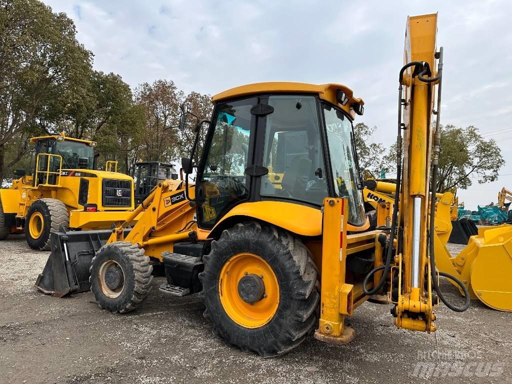JCB 3 CX Ekskavaatorlaadurid