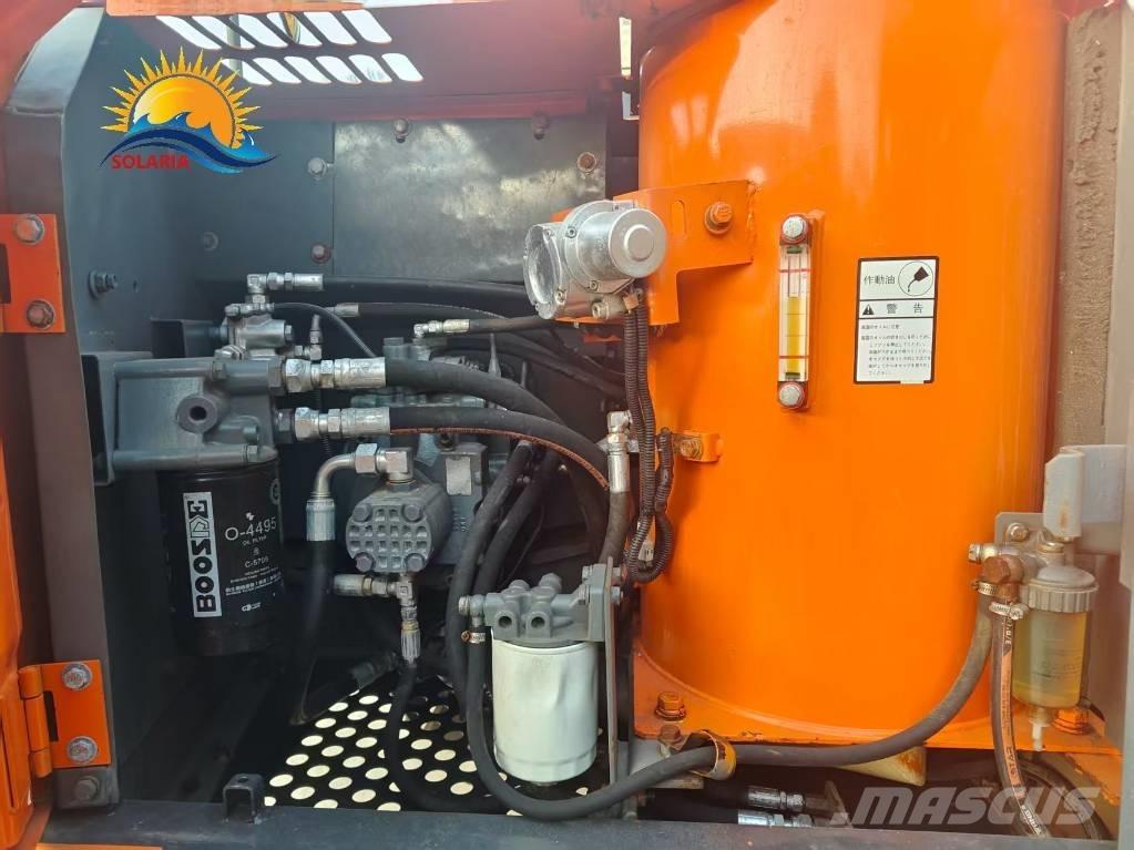 Hitachi ZX 130 Roomikekskavaatorid