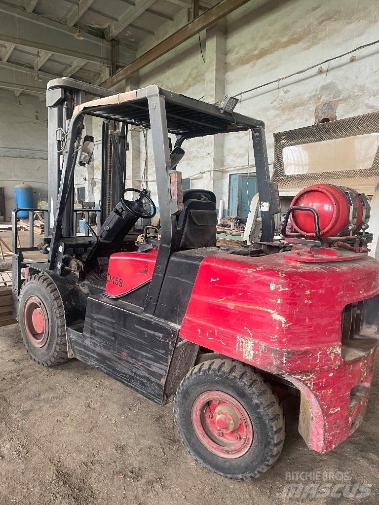 Doosan D 45 S-7 Muud