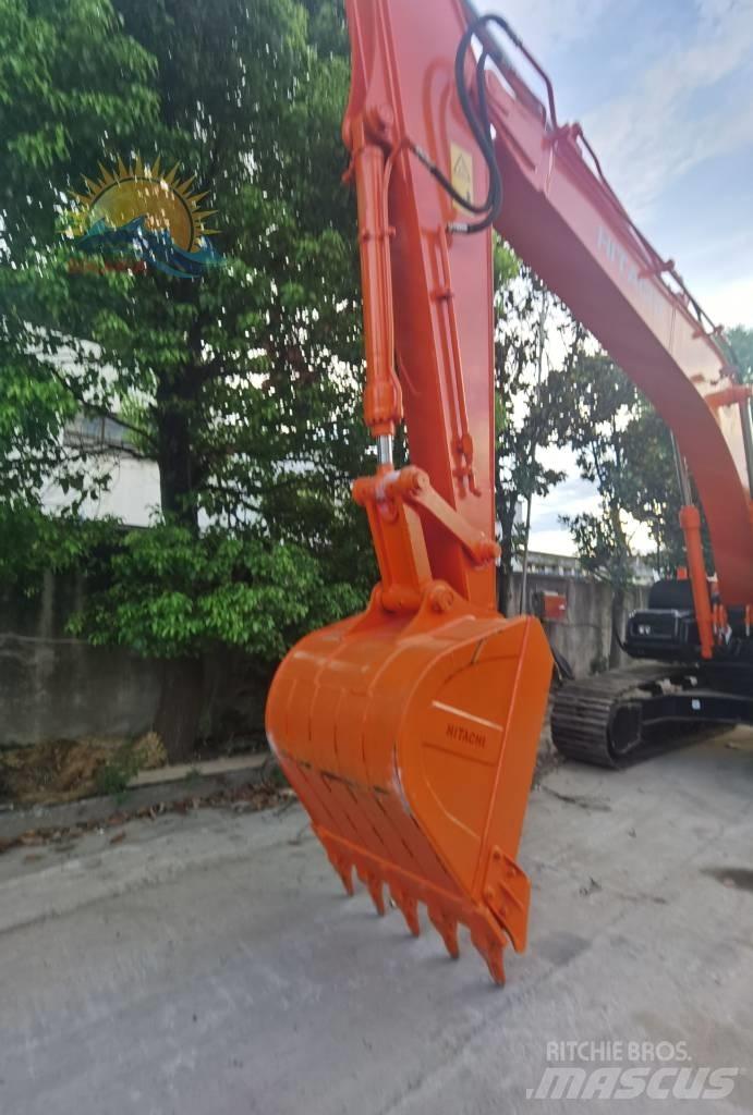 Hitachi ZX 200 LC-5 Roomikekskavaatorid