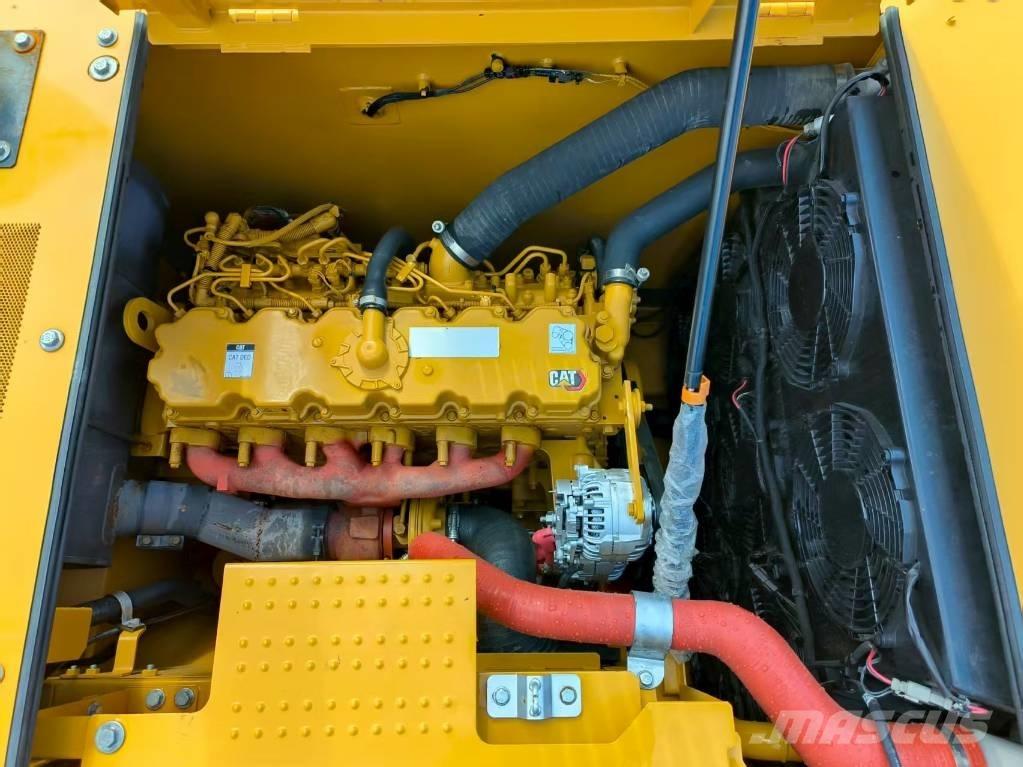 CAT 330GC Roomikekskavaatorid