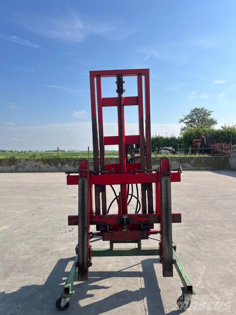 Wifo H1600/240 Frontaallaadurid ja ekskavaatorid