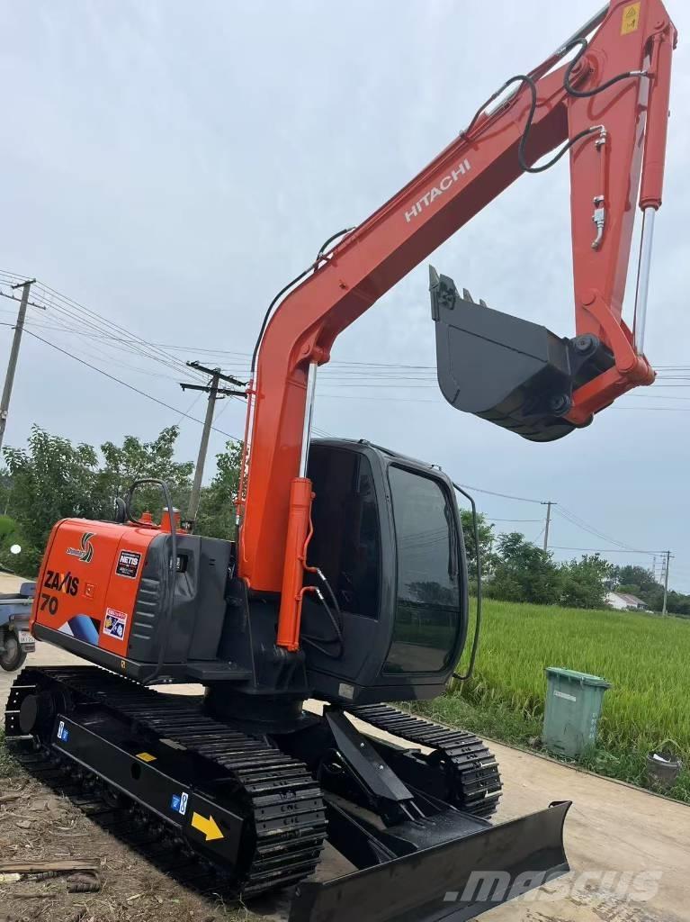 Hitachi ZX 70 Roomikekskavaatorid