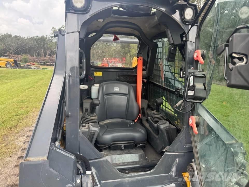 John Deere 317 Kompaktlaadurid