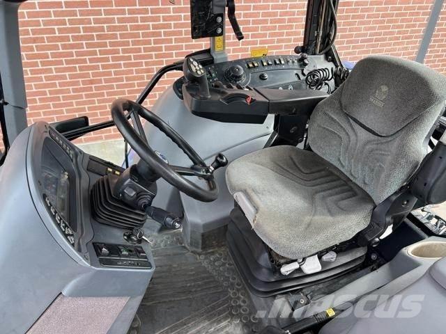 New Holland TVT190 Traktorid