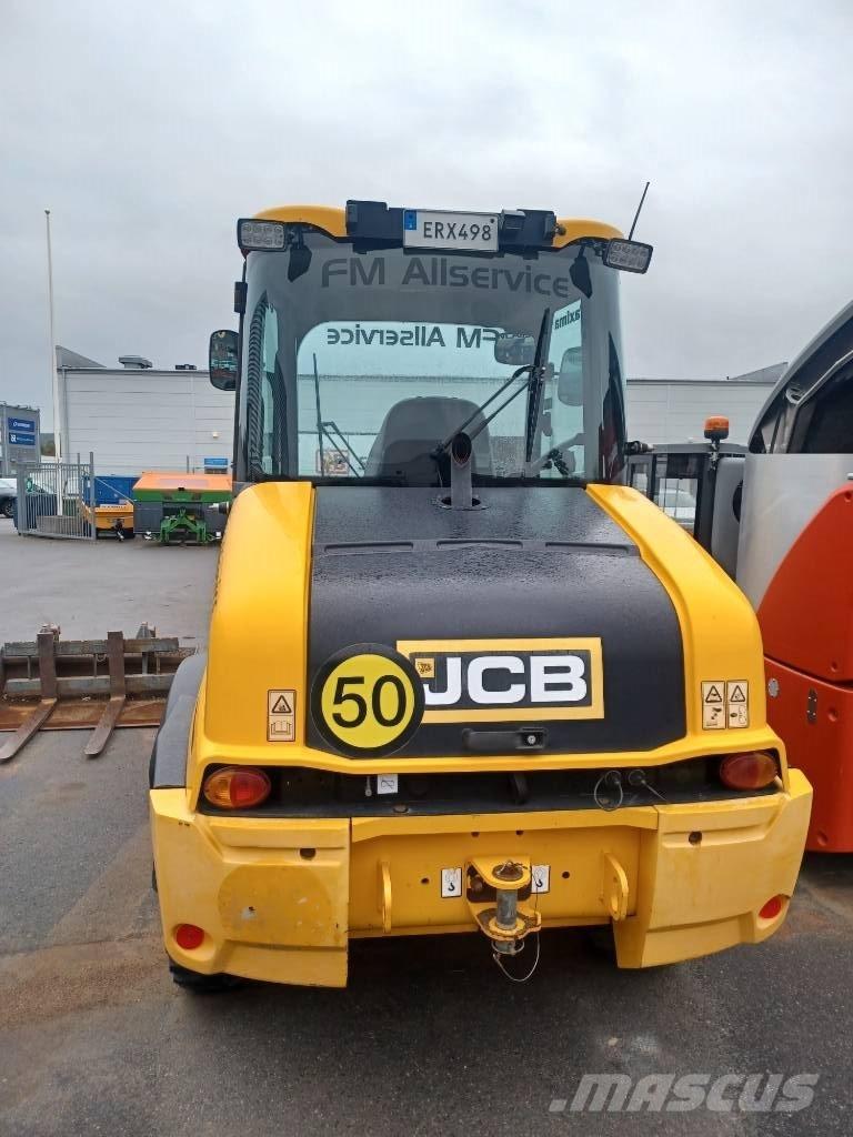 JCB 409 Põllumajanduslikud teleskoopkäitlejad