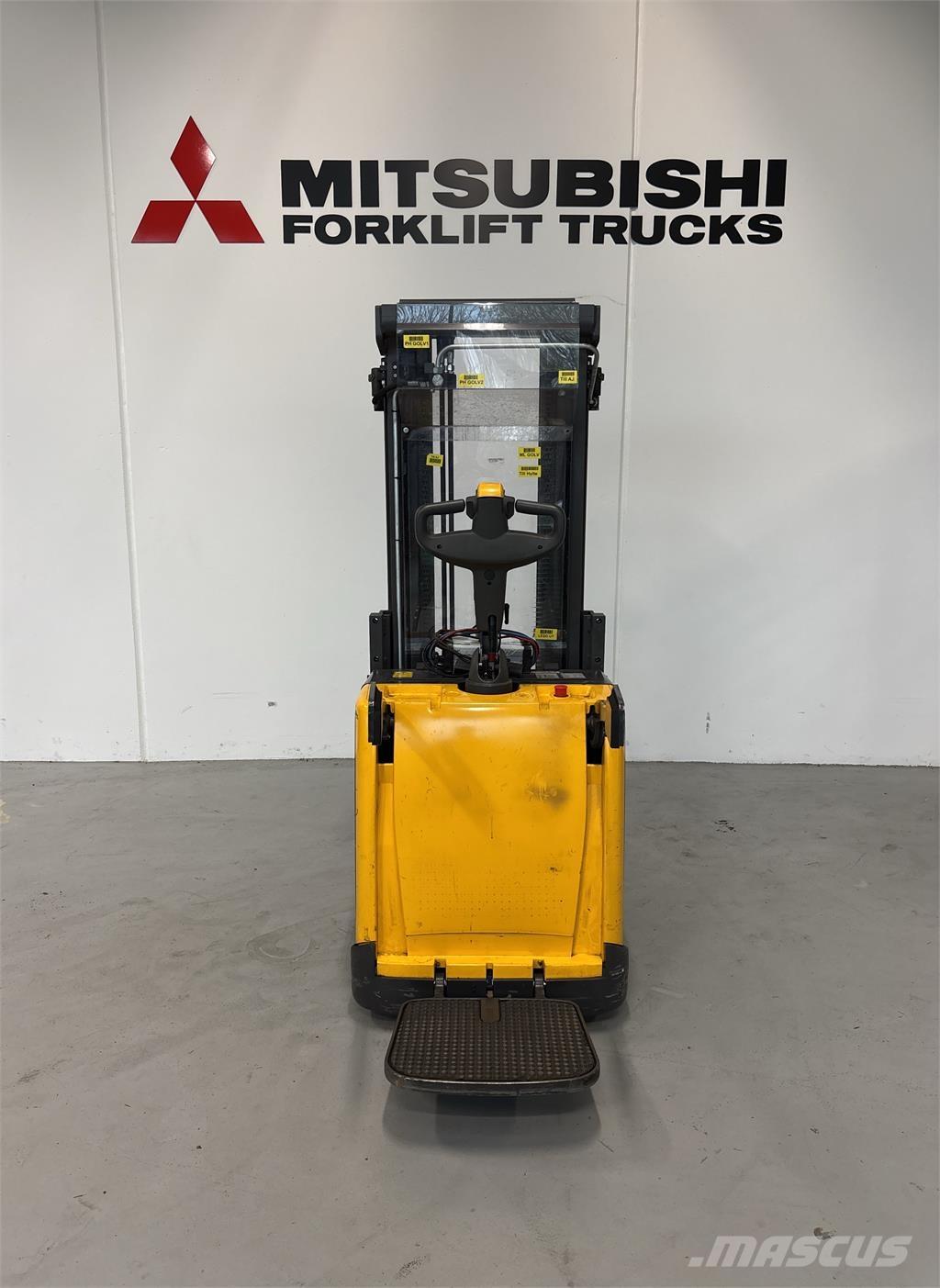 Atlet PSP160 Platvormiga virnastajad