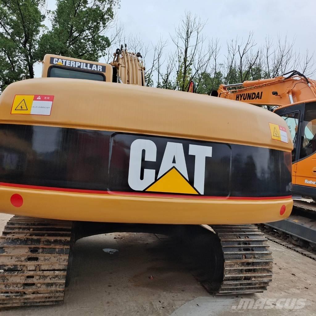 CAT 320 C L Roomikekskavaatorid