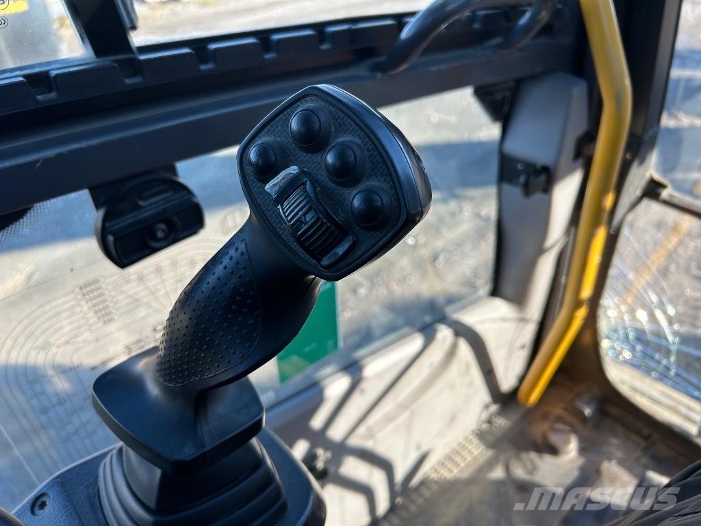 Volvo EC 220 DL Roomikekskavaatorid