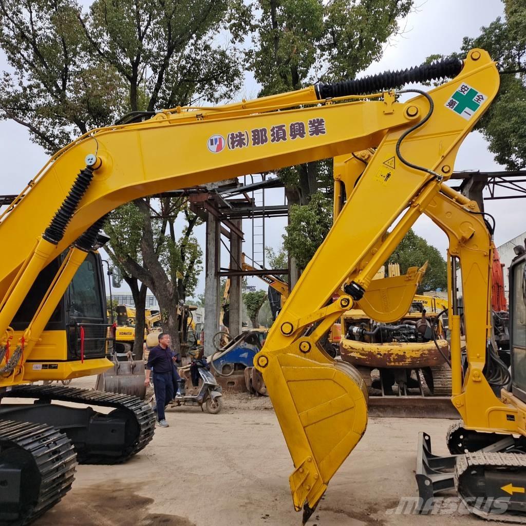 Komatsu PC 200-7 Roomikekskavaatorid