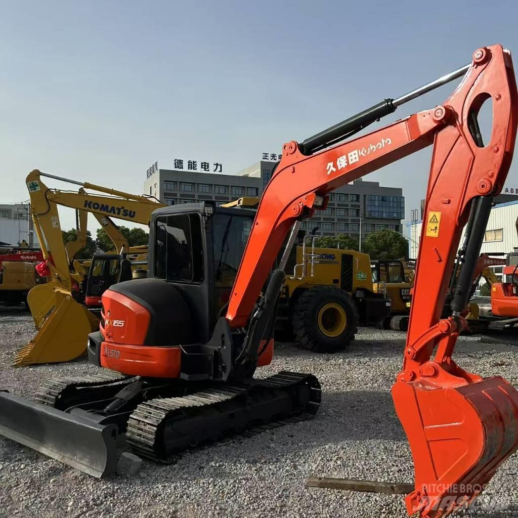 Kubota 165-5 Roomikekskavaatorid