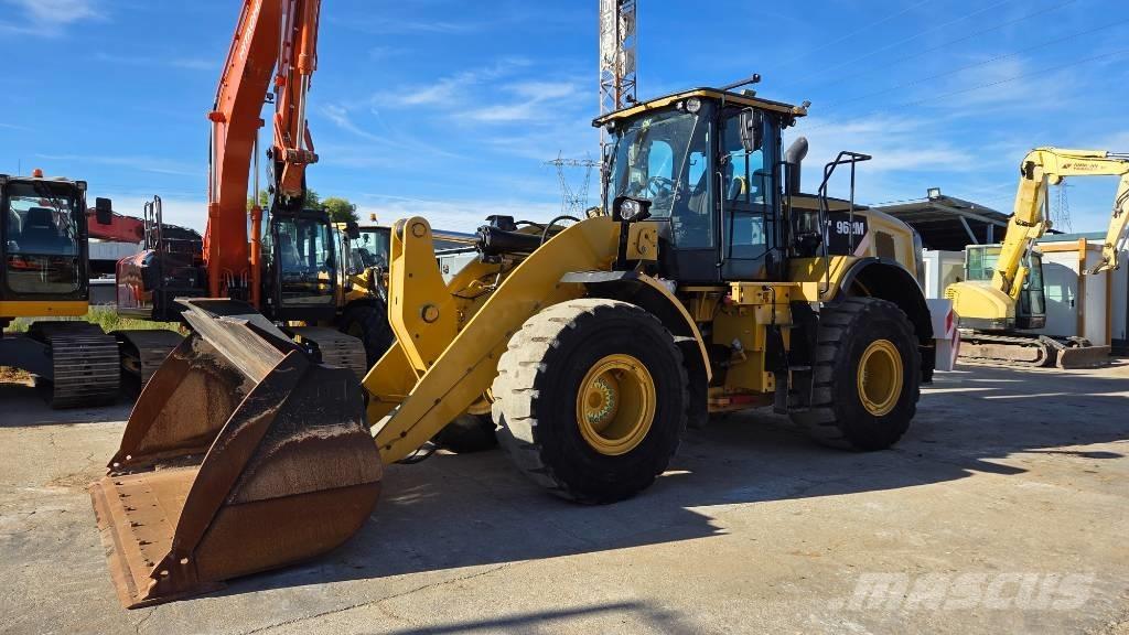 CAT 962 M Rataslaadurid