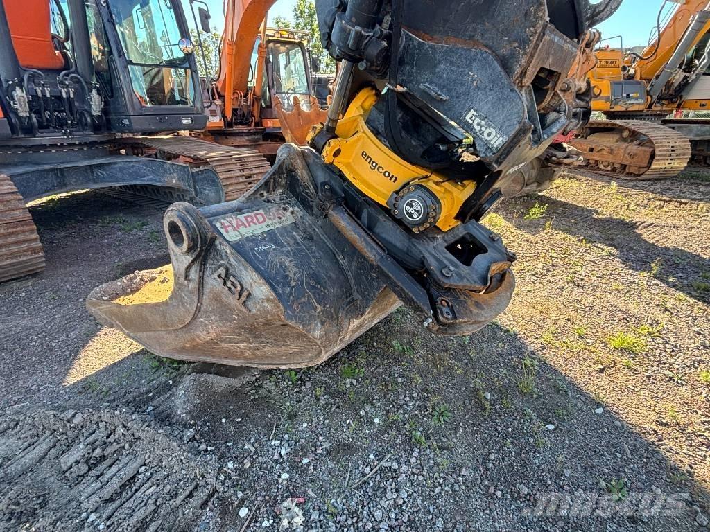 Doosan DX300LC-7 Roomikekskavaatorid