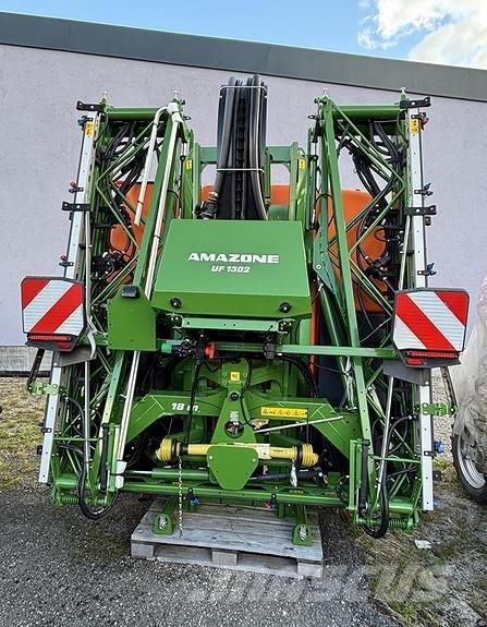 Amazone UF 1302 Iseliikuvad pritsid
