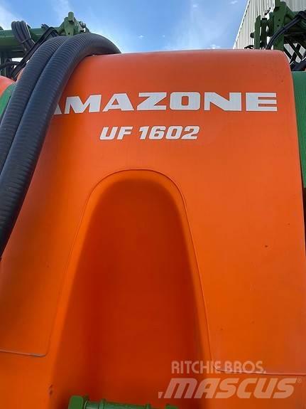 Amazone UF1602 Iseliikuvad pritsid