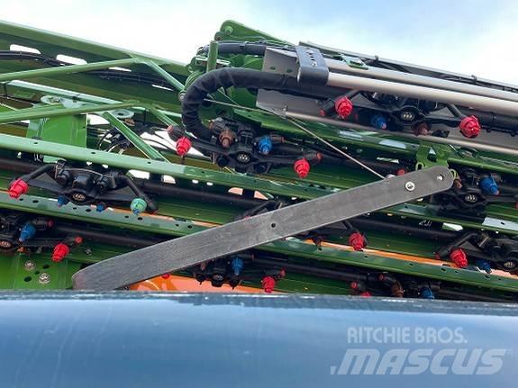 Amazone UX11201 Iseliikuvad pritsid